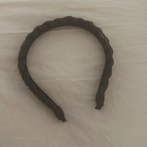 Black, braid headband (unused)